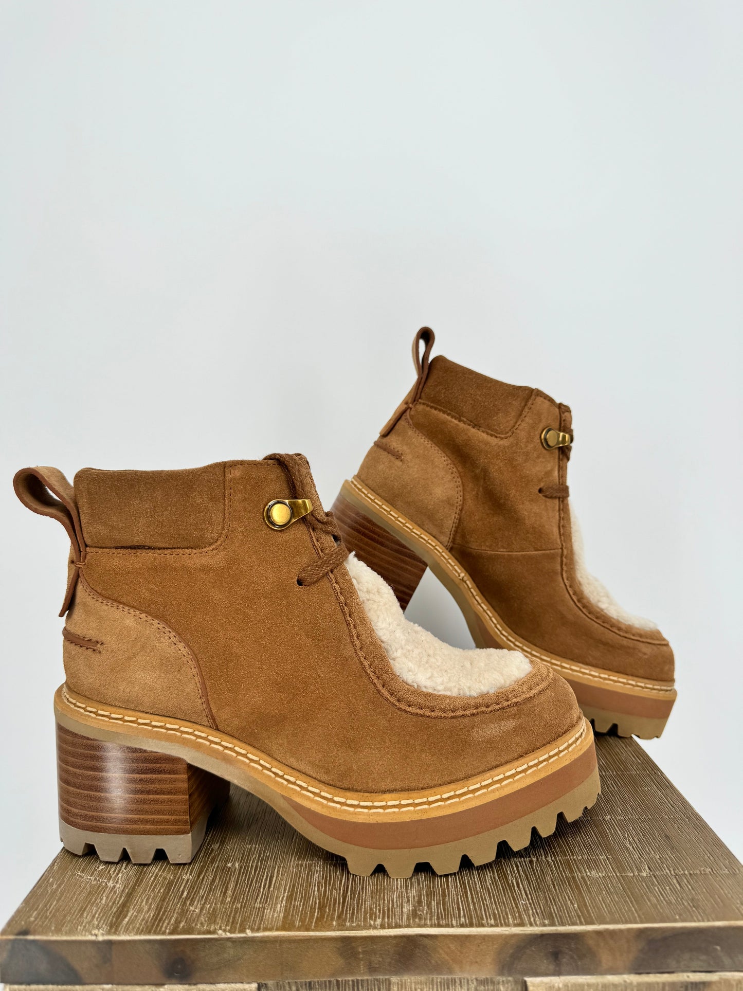 Jillie Shearling Tobacco heels