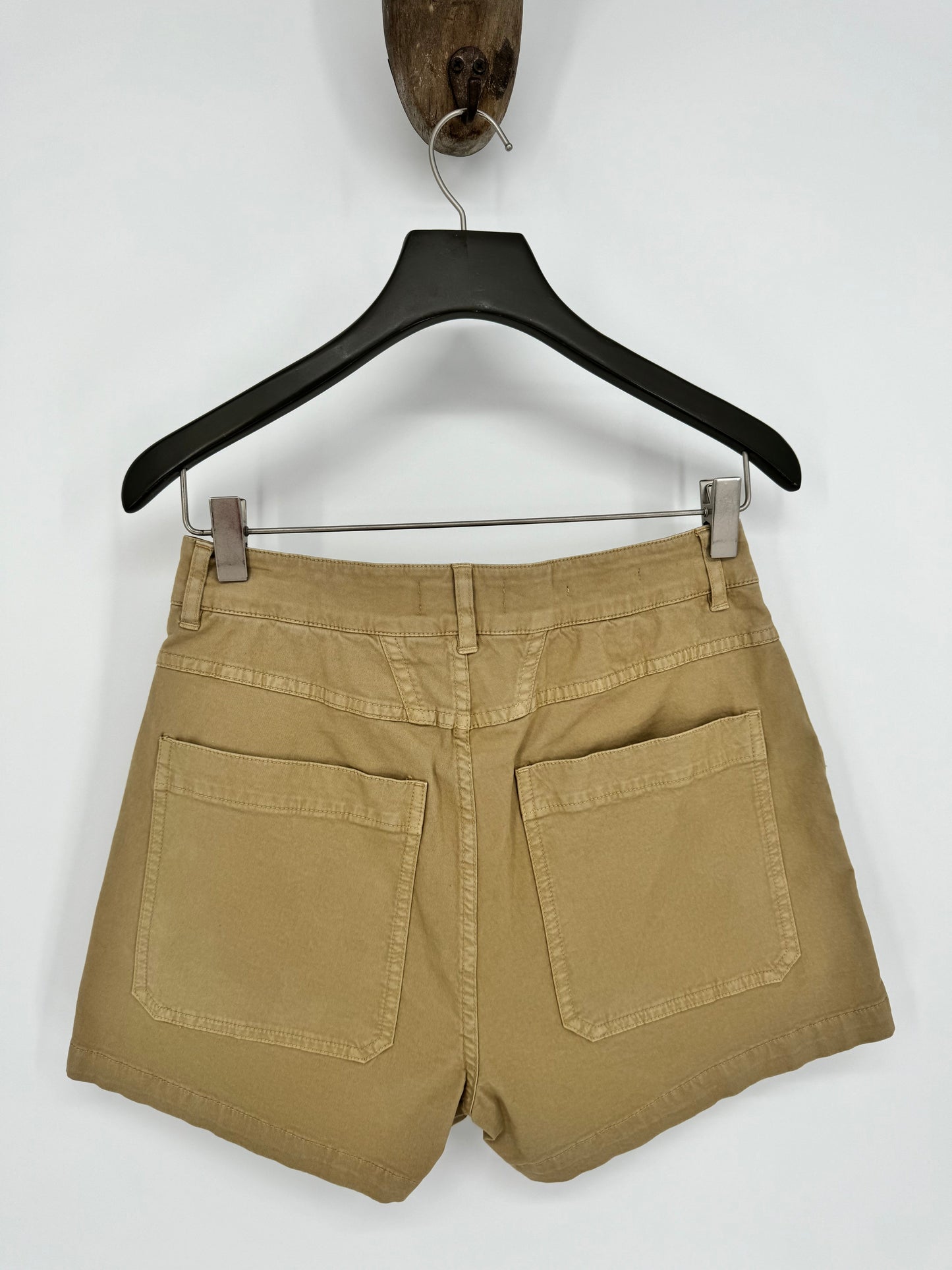 Lorain short - 25