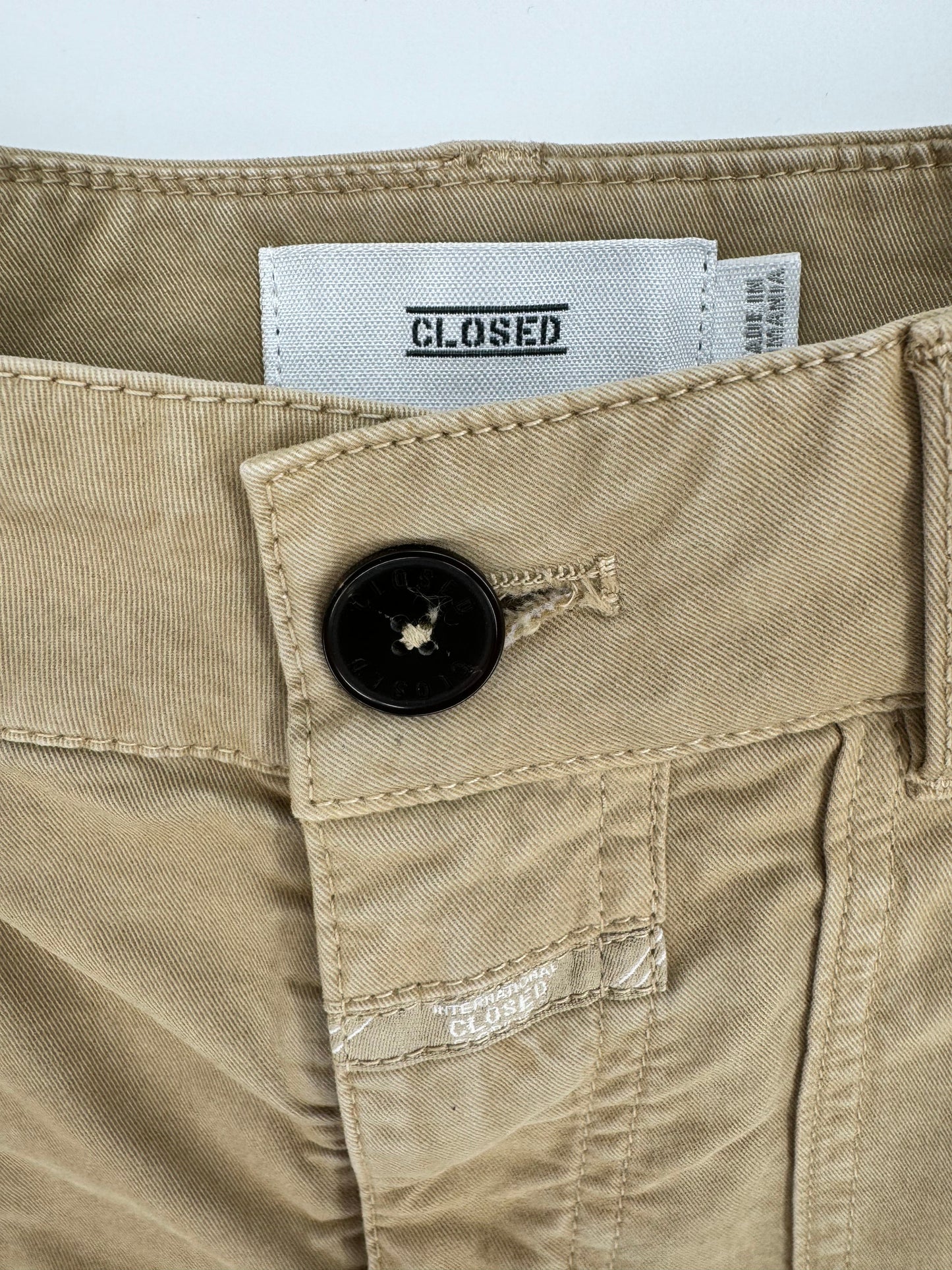 Lorain short - 25