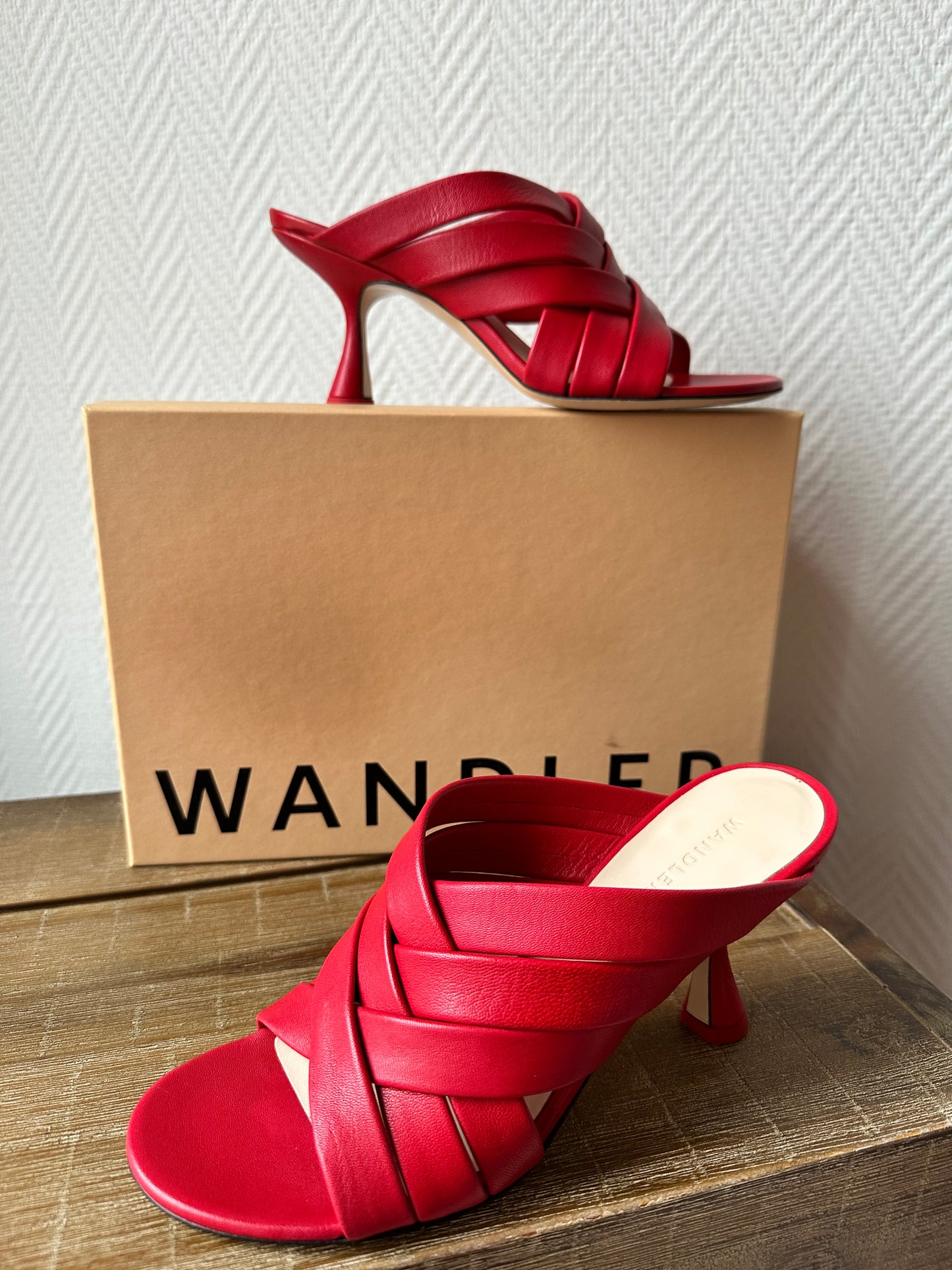 Louie mules cherry red 37