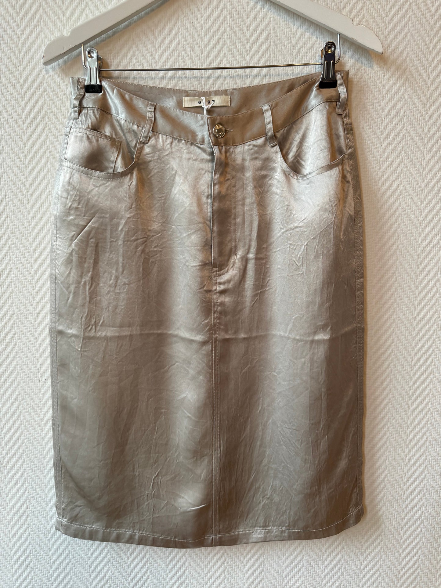 Champagne skirt (M)
