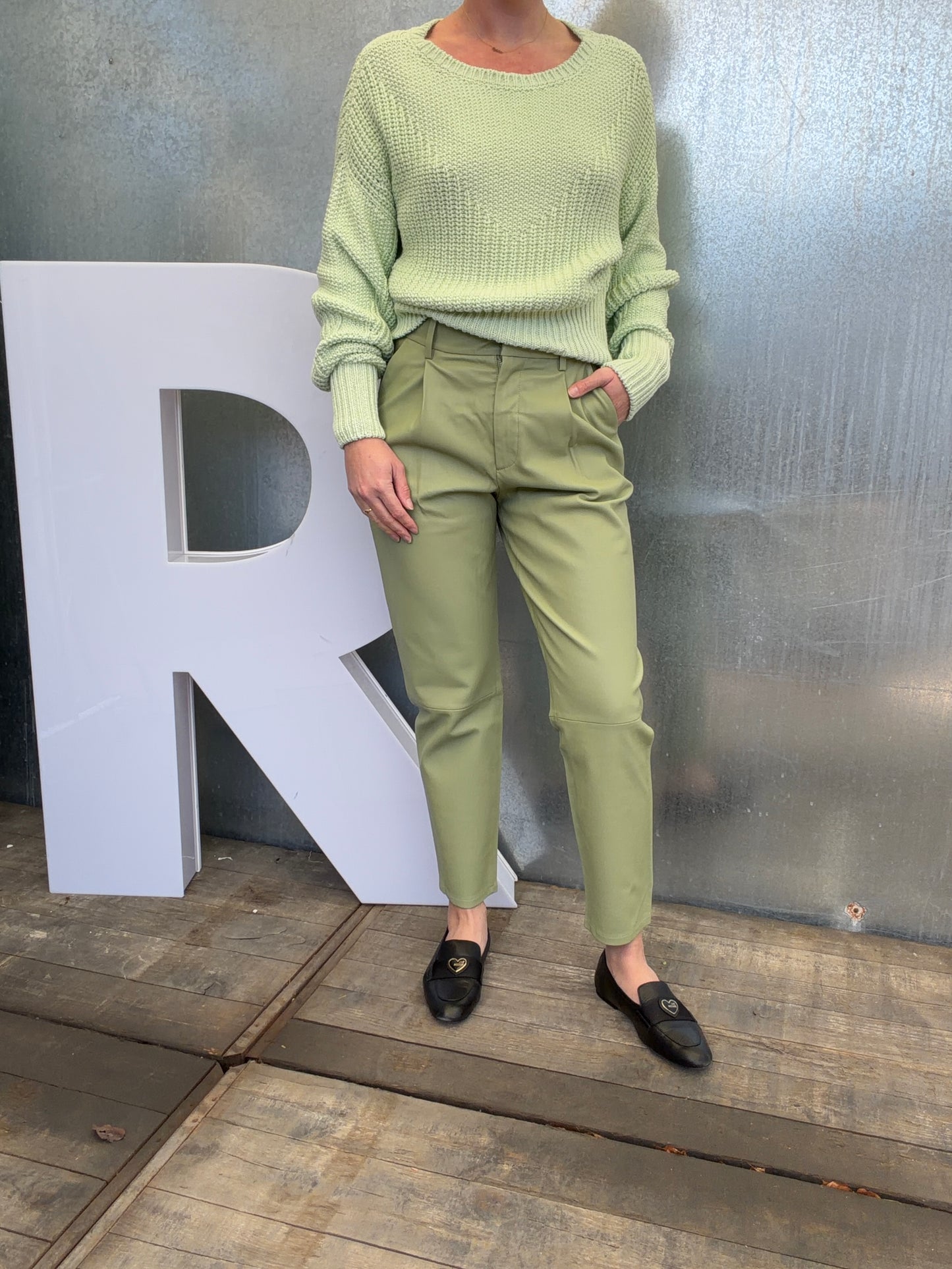 Annie leather pants pistache 38