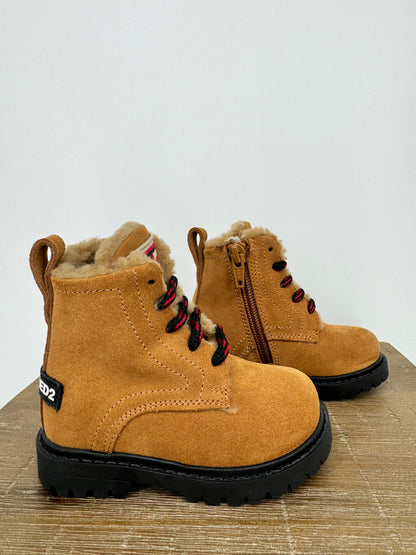 Shearling boot