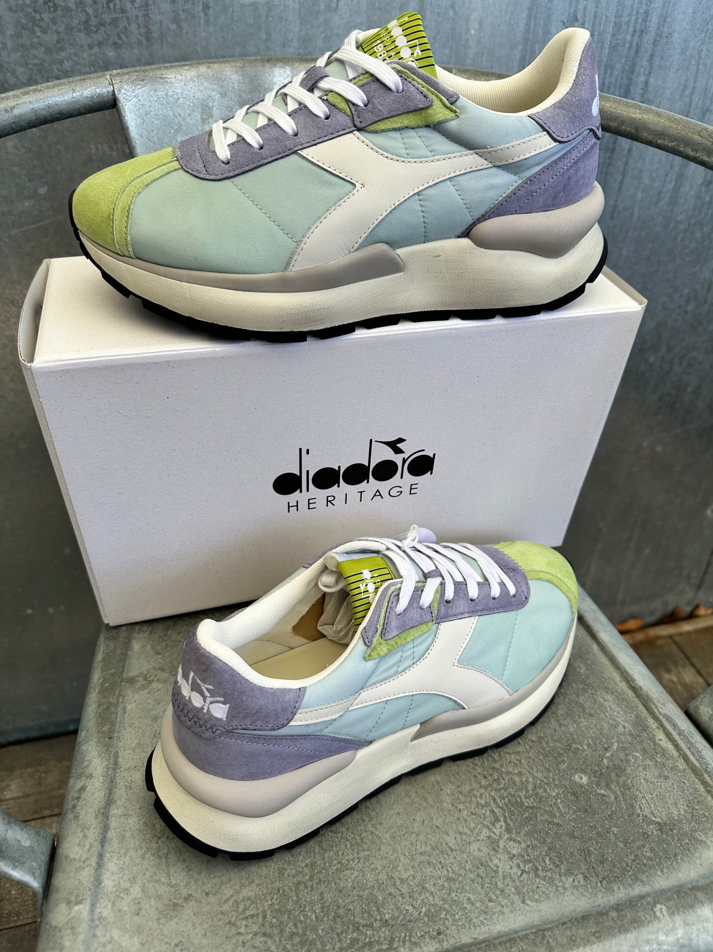 Limelight sneaker