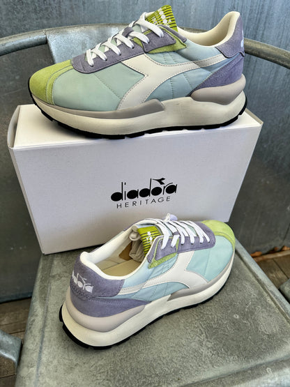 Limelight sneaker