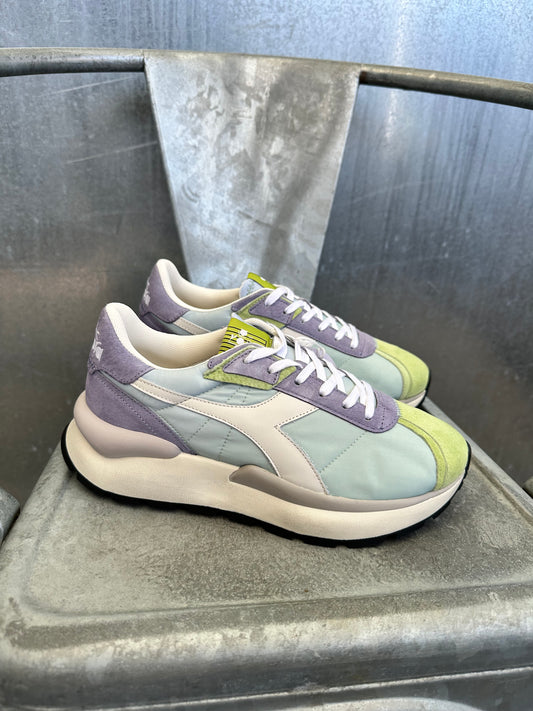 Limelight sneaker