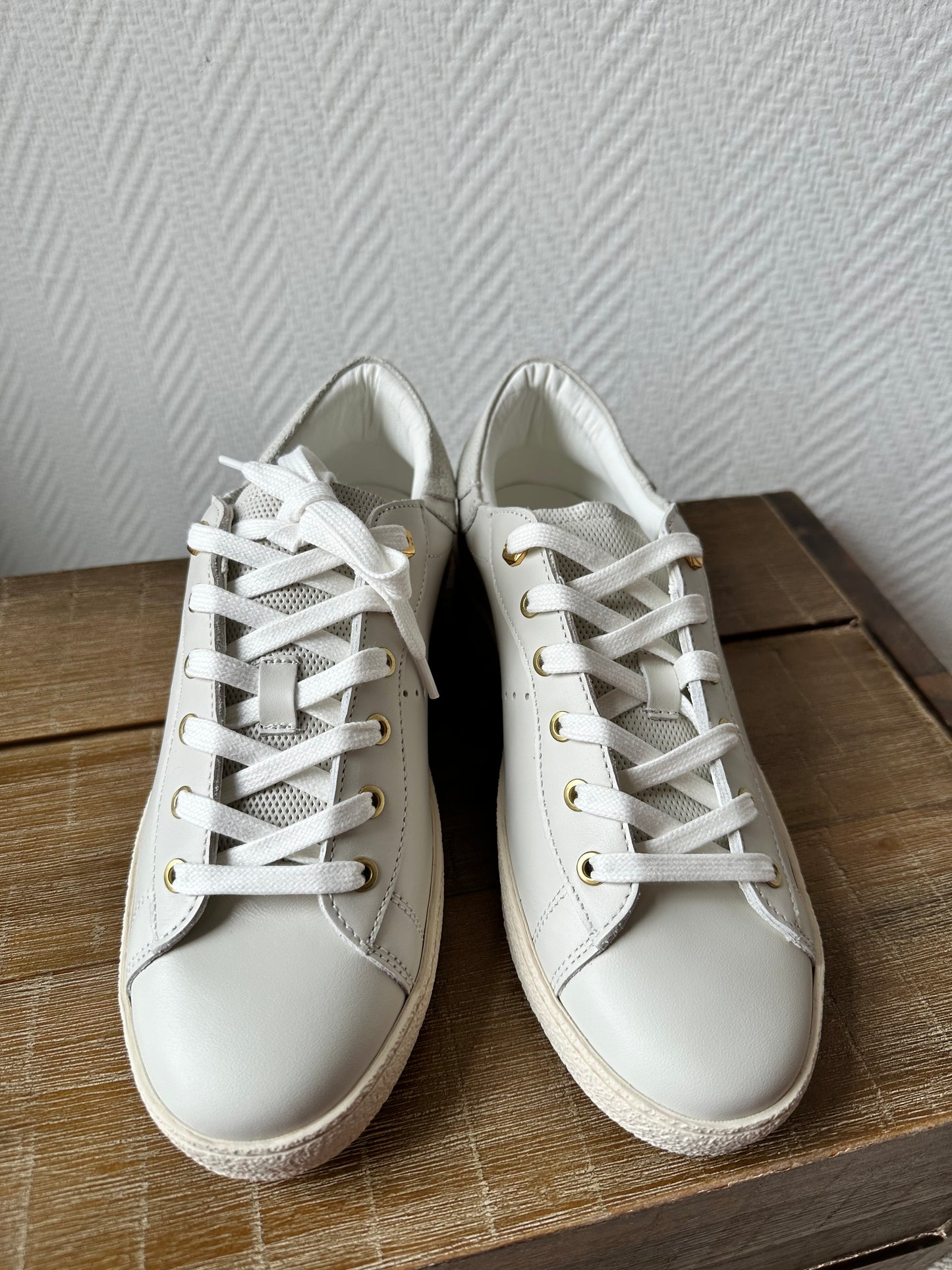 Aten off white sneakers maat 40