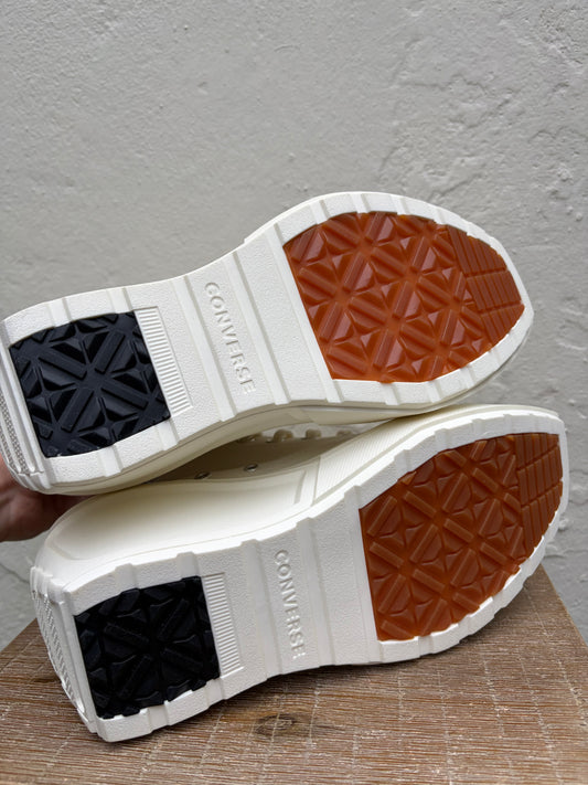 Converse wedges sneakers