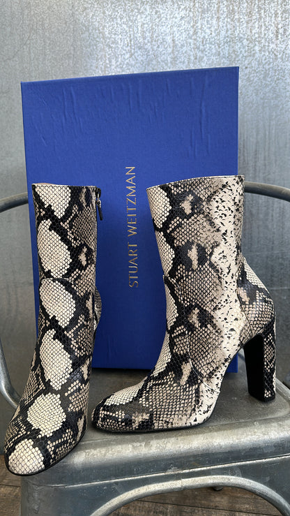 Stuart Weitzman boots