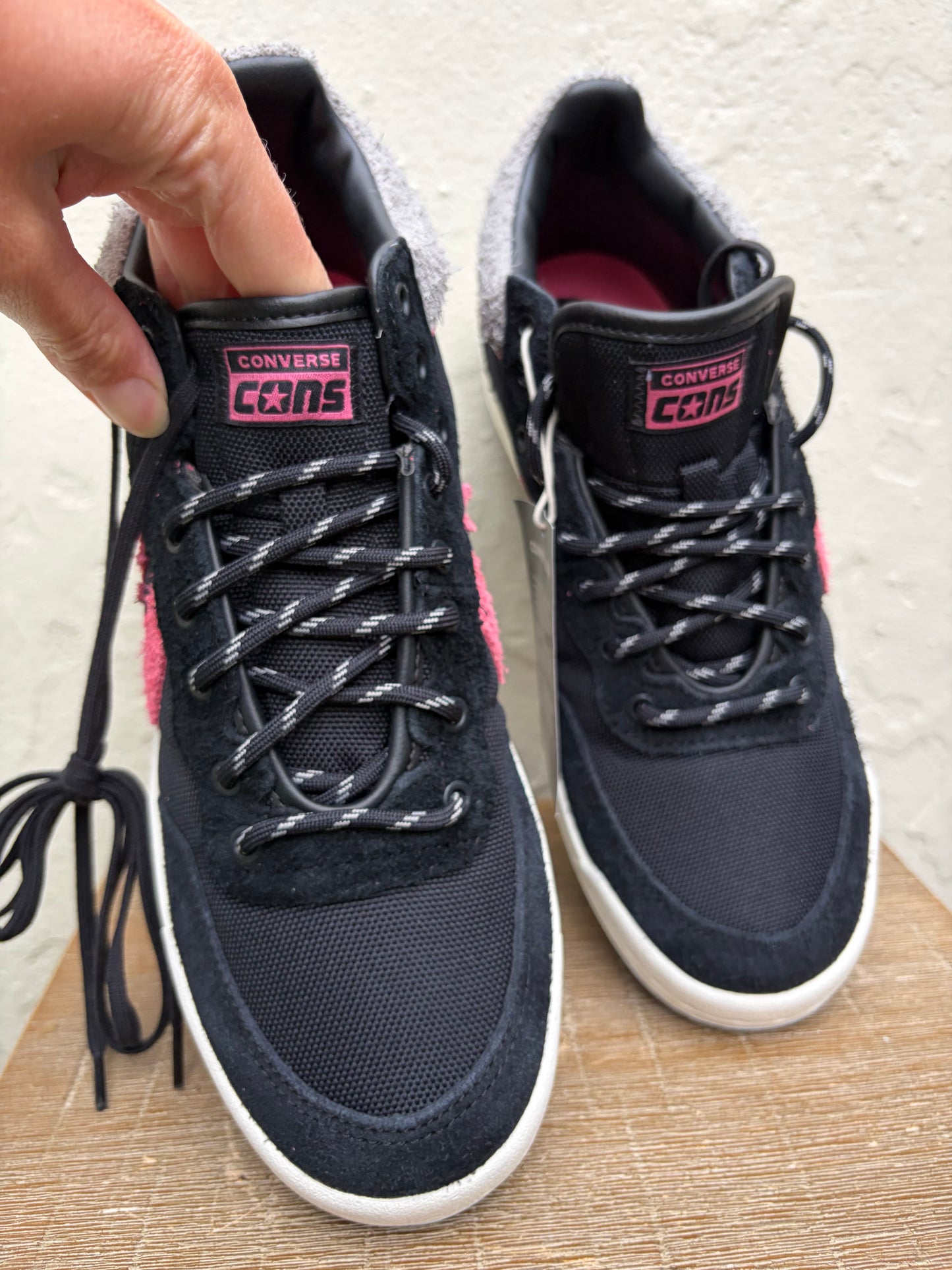 Converse sneakers leather zwart roze grijs