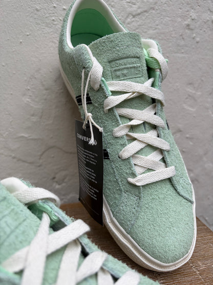 Converse sneakers suede