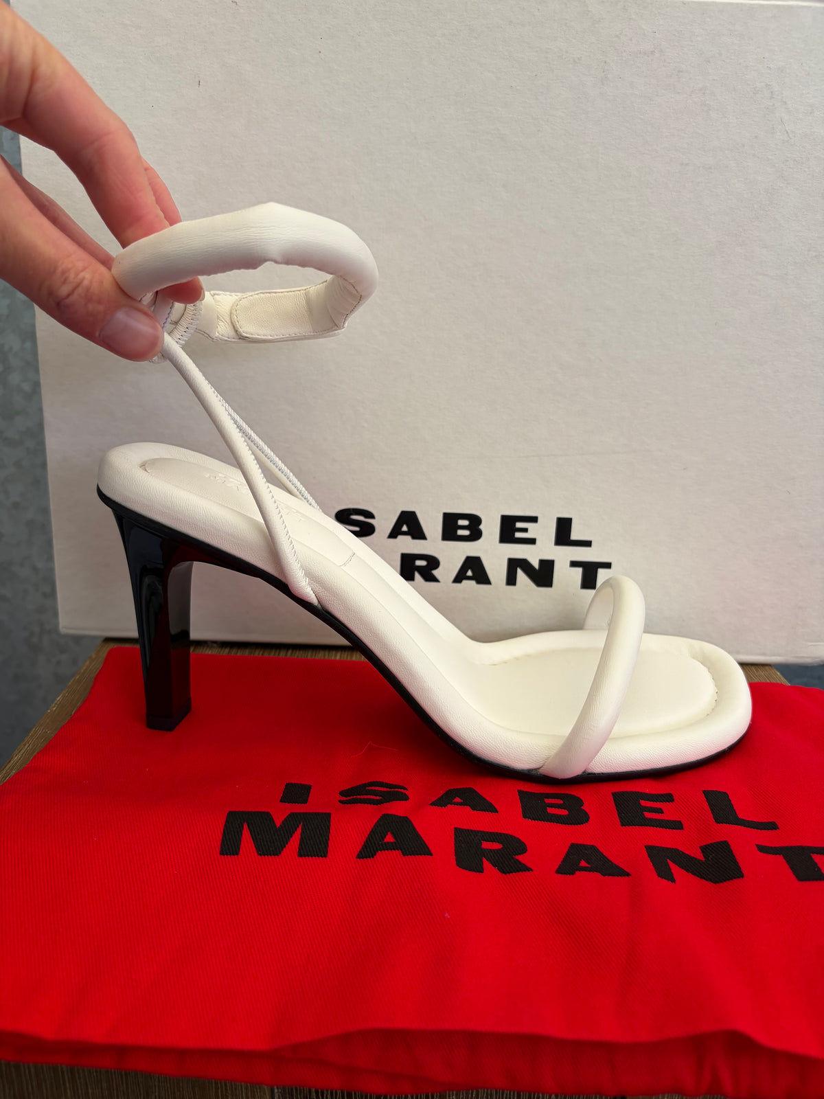 Katree Isabel marant padded heels wit