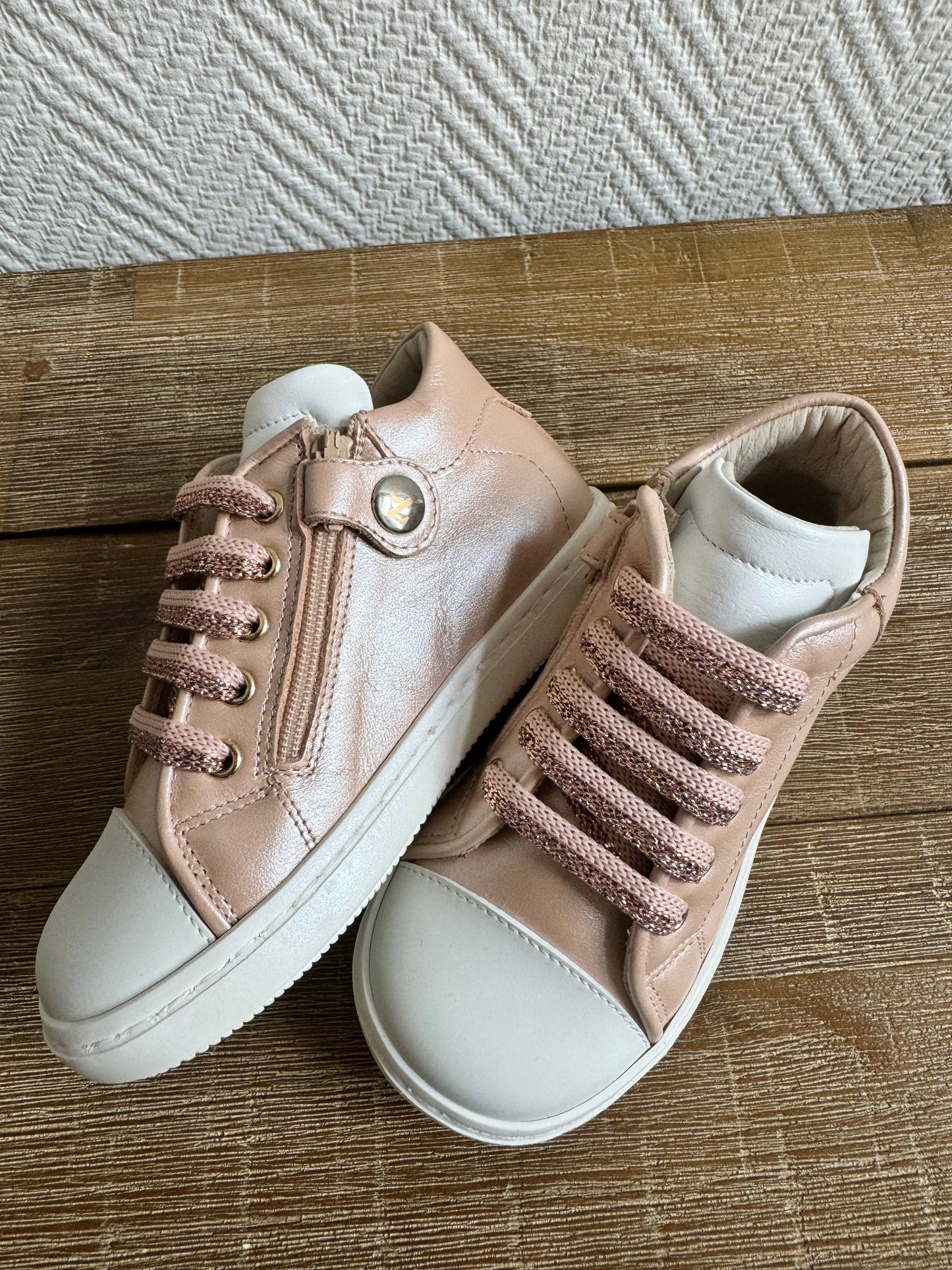 Pink sneaker