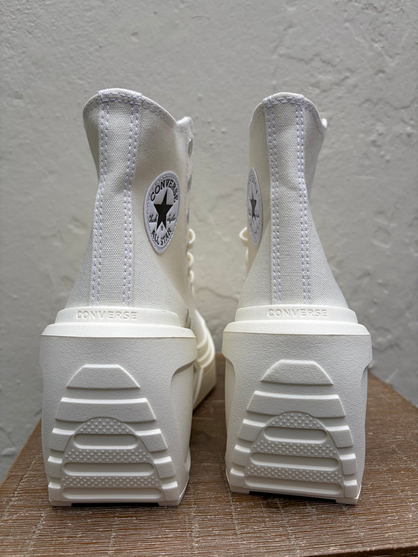 Converse wedges sneakers