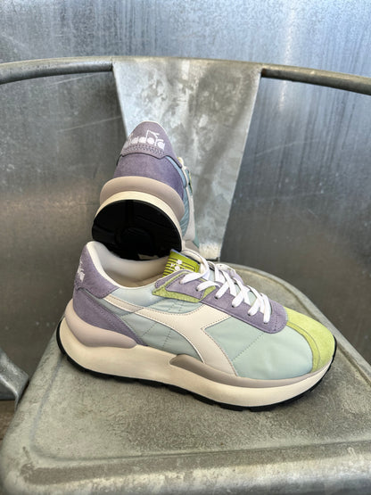 Limelight sneaker