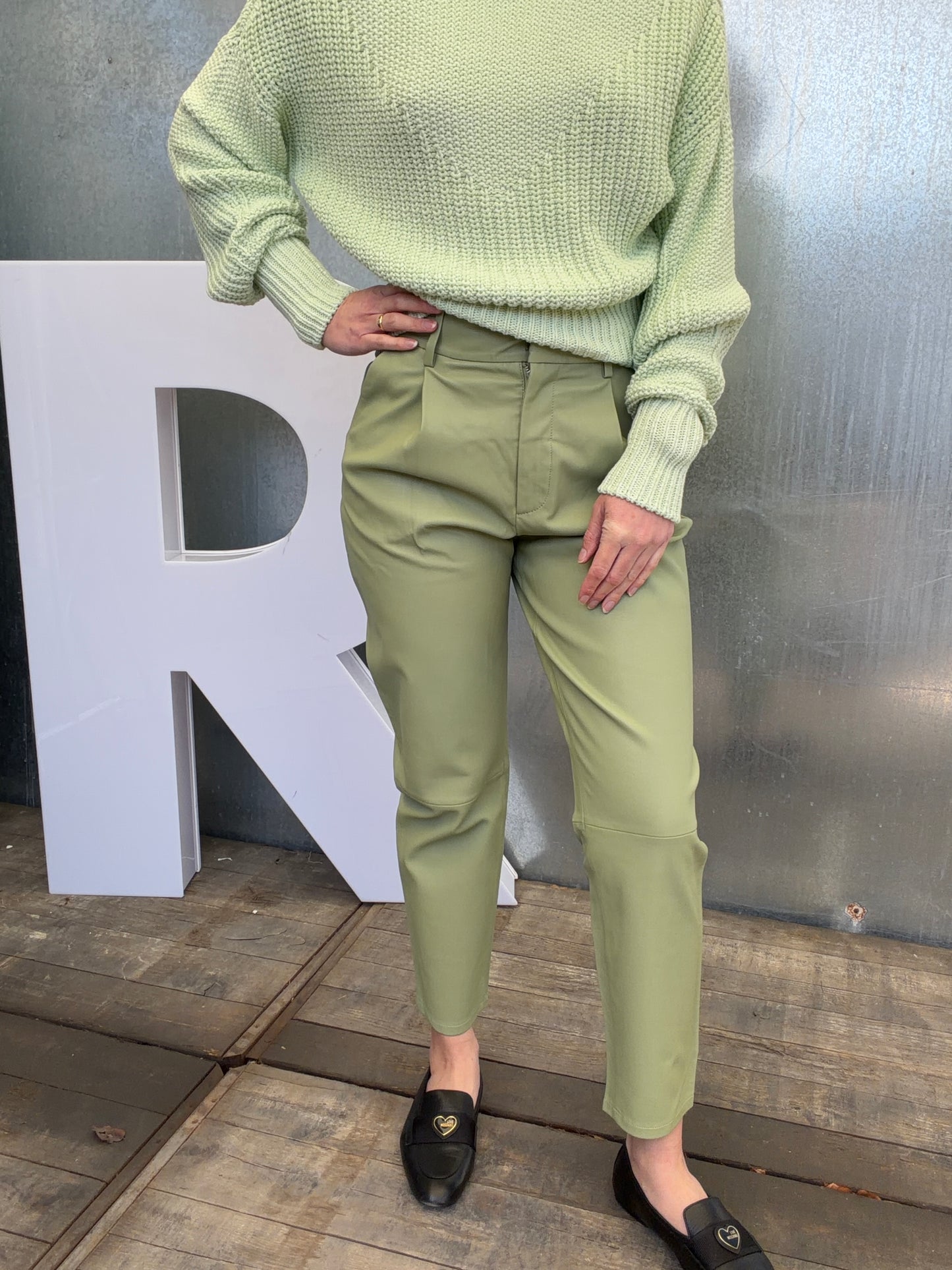 Annie leather pants pistache 38