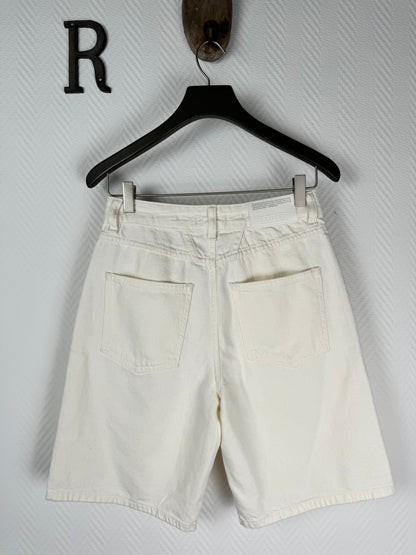 Straight legged short - 25