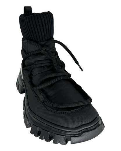 Padded sneaker