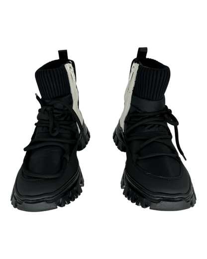 Padded sneaker
