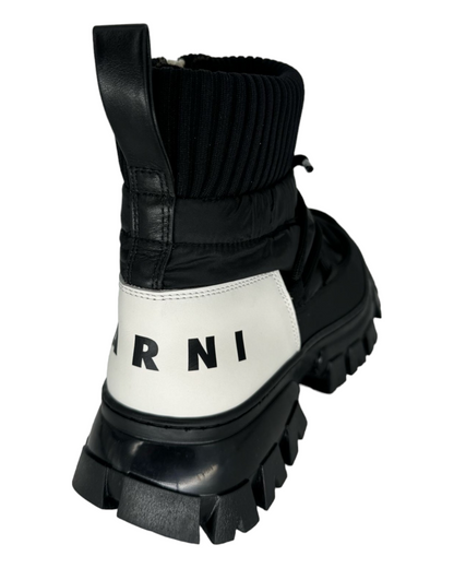 Padded sneaker
